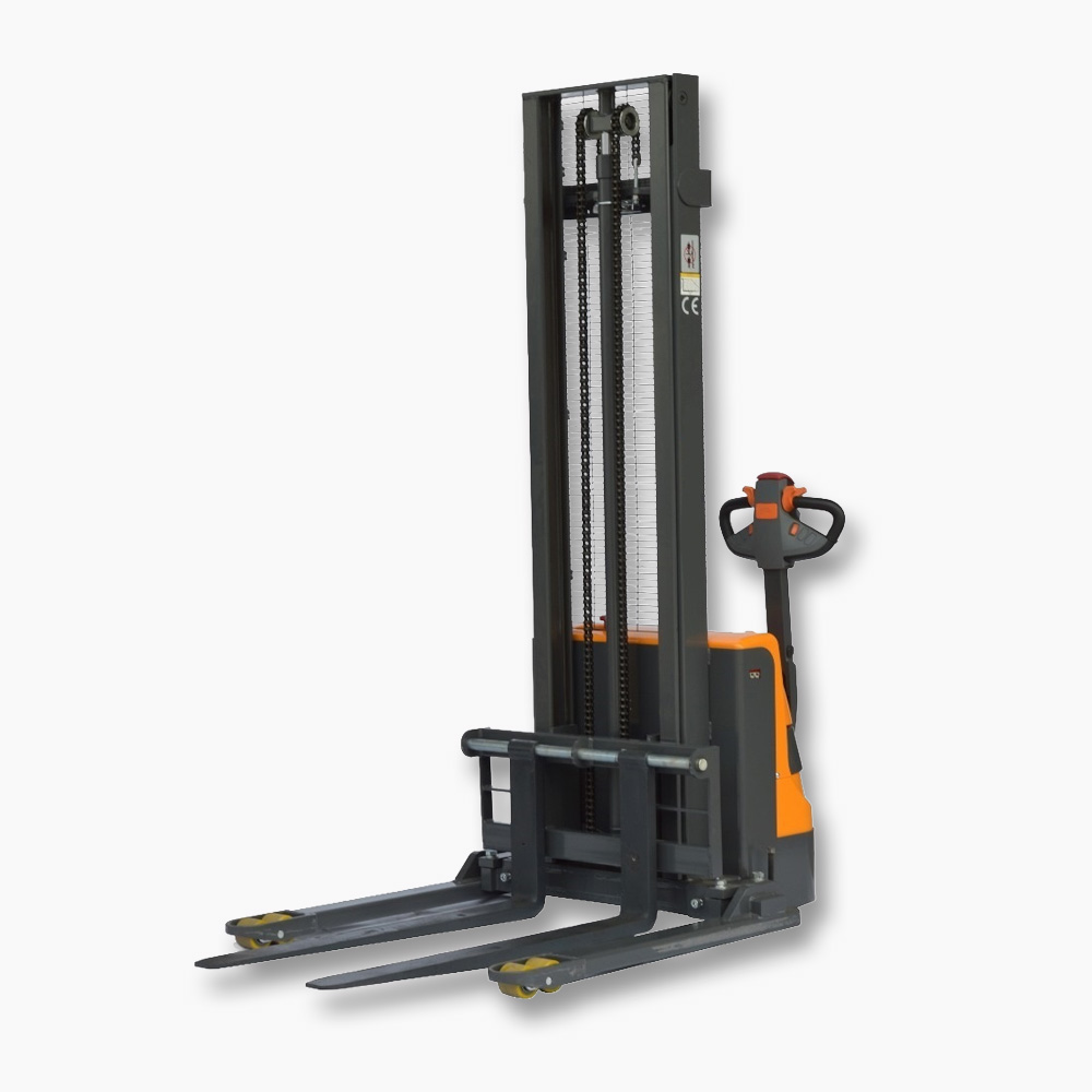 Apilador Full Eléctrico 1535 Base ajustable